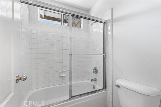 17289 Eastview Drive, Chino Hills CA: https://media.crmls.org/medias/9266498f-5ed8-488e-8844-b0c79e9b1737.jpg