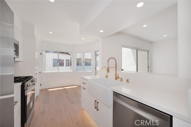 2 Bed Home for Sale in Sherman Oaks, California