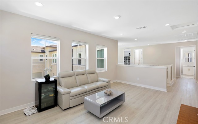 230 Holliston, Lake Forest CA: https://media.crmls.org/medias/9266ae7d-f450-449c-a4c6-2195f5b88c80.jpg