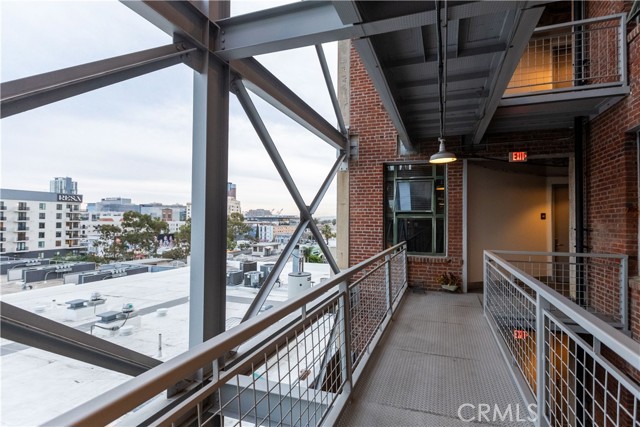 Detail Gallery Image 52 of 69 For 100 W 5th 6c,  Long Beach,  CA 90802 - 1 Beds | 1 Baths