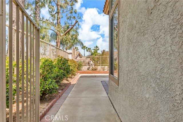 Image 32 of 43 For 26292 Rosa  