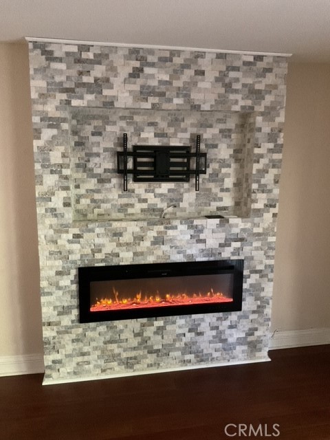 Image 4 of 13 For 2550 San Gabriel Way 202