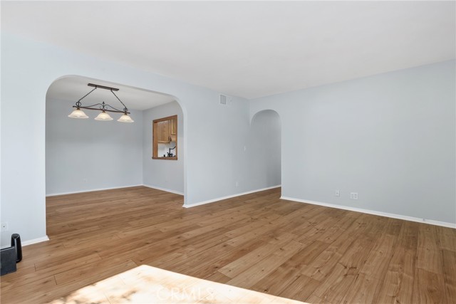 Detail Gallery Image 12 of 31 For 3403 Highwood Ct, Simi Valley,  CA 93063 - 3 Beds | 2 Baths