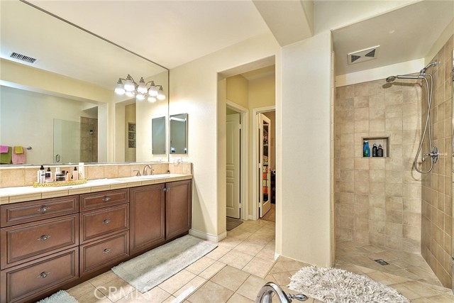 18977 Phelham Way, Yorba Linda CA: https://media.crmls.org/medias/926a1a24-6fb2-427b-807e-5a527241c768.jpg