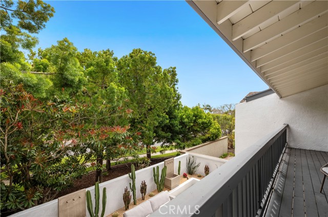 11 Mainsail Drive, Corona del Mar CA: https://media.crmls.org/medias/926b4772-1c6a-4608-9402-eb2658916dc5.jpg