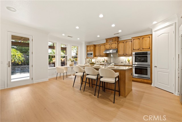 Detail Gallery Image 17 of 54 For 20100 Livorno Ln, Yorba Linda,  CA 92886 - 4 Beds | 3/1 Baths