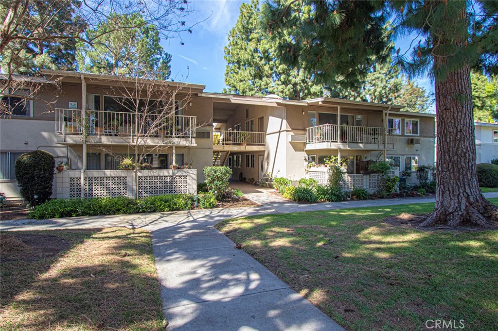 271 Avenida Sevilla #O