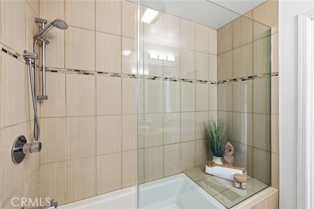 727 Esplanade, Redondo Beach, California 90277, 2 Bedrooms Bedrooms, 0 ,2 BathroomsBathrooms,Residential,For Sale,Esplanade,0,SB26097055