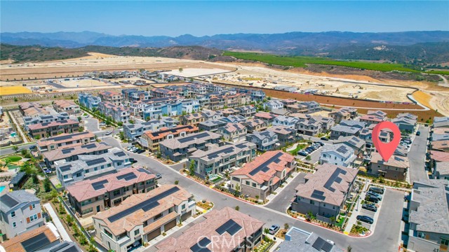 750 Cornelia Way, Rancho Mission Viejo CA: https://media.crmls.org/medias/926bac76-9e2e-479a-b0e3-ce52f66a577d.jpg