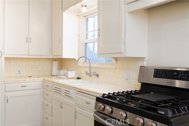 7086 Fairfax Drive, San Bernardino CA: https://media.crmls.org/medias/926c8c4d-6119-46a5-8800-0815f0d97150.jpg