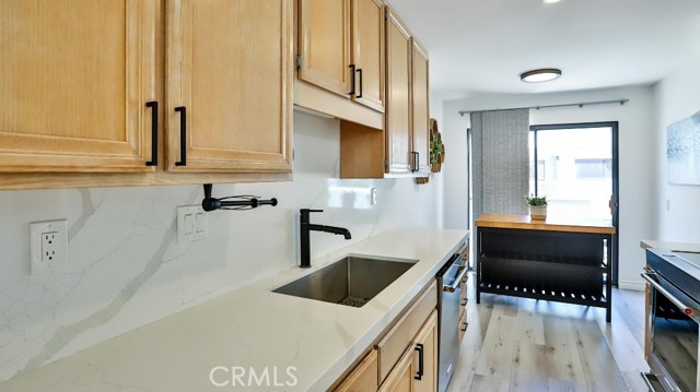 5739 E Stillwater Avenue, Orange CA: https://media.crmls.org/medias/926cbb42-c201-4521-8ac9-fd0fe7810513.jpg