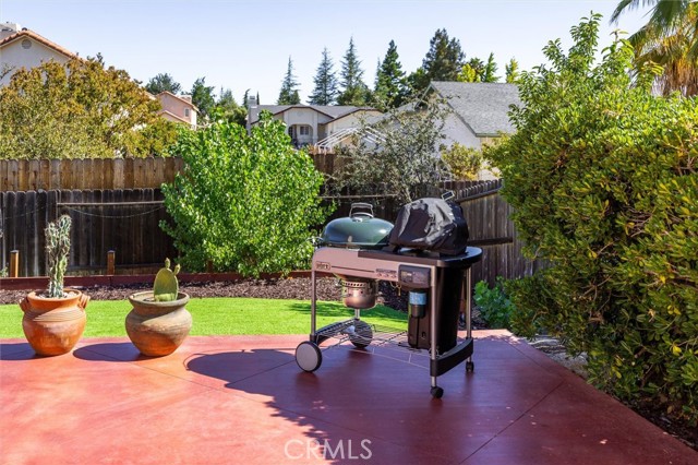 215 Meadowlark Road, Paso Robles CA: https://media.crmls.org/medias/926d13ec-bd5e-4c20-ae8b-26532f9744e4.jpg