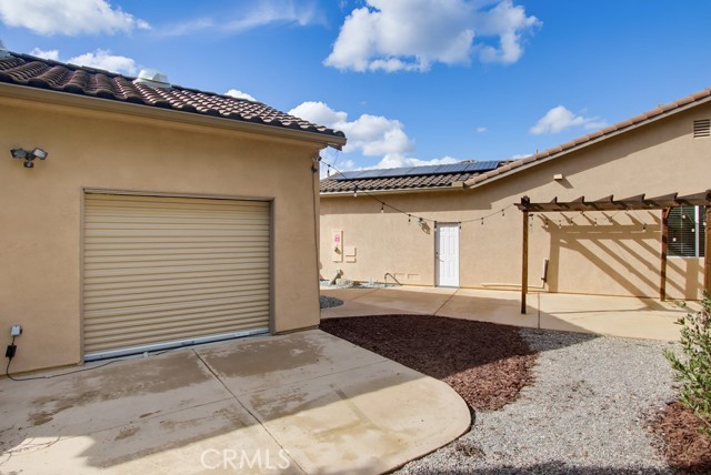 26161 Wyndemere Court, Escondido CA: https://media.crmls.org/medias/926d519c-e2b7-4513-aee7-cae39418f168.jpg