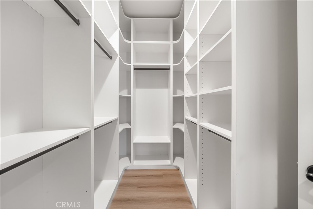 https://media.crmls.org/medias/926dba31-436c-4639-a13b-ed55dbfee381.jpg?preset=X-Large