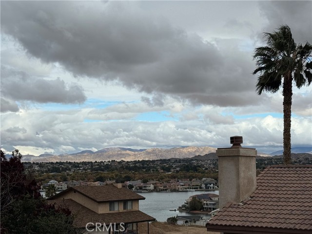 Detail Gallery Image 5 of 18 For 13715 Hidden Valley, Victorville,  CA 92395 - 4 Beds | 3 Baths