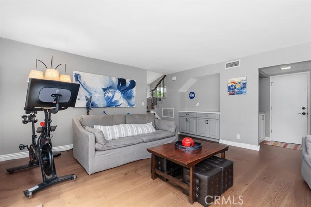 14801 Mayten Avenue, Irvine CA: https://media.crmls.org/medias/926f94af-d5d9-4636-a7de-d6c5572048cf.jpg