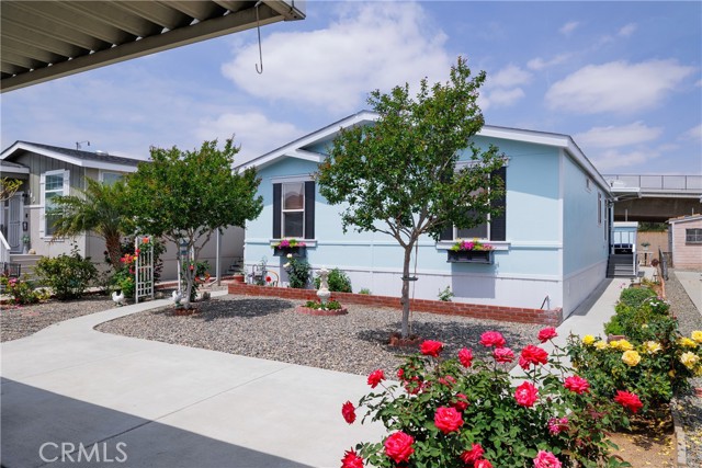 Detail Gallery Image 4 of 37 For 3700 Buchanan St #104,  Riverside,  CA 92503 - 3 Beds | 2 Baths