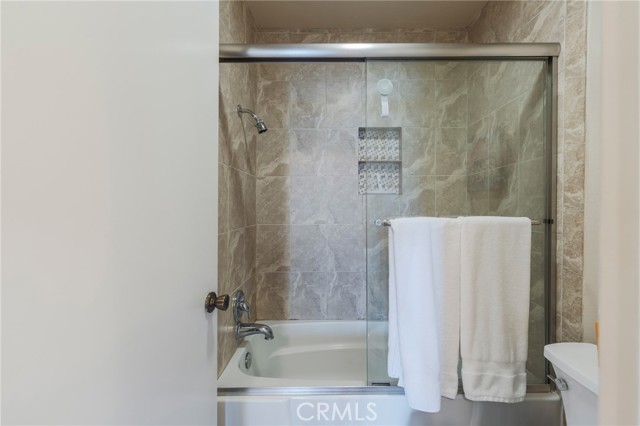 1 Bed Home for Sale in Playa del Rey, California