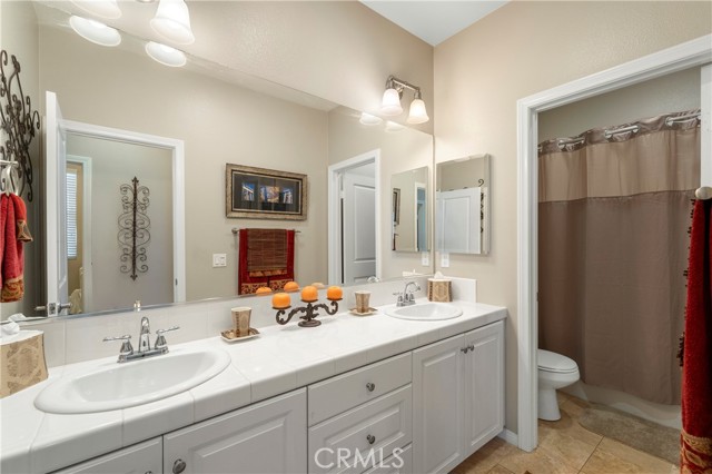 Detail Gallery Image 28 of 33 For 361 Bayside Ct, Costa Mesa,  CA 92627 - 4 Beds | 2/1 Baths