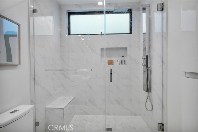 332 Avenue E, Redondo Beach, California 90277, 5 Bedrooms Bedrooms, ,6 BathroomsBathrooms,Residential,For Sale,Avenue E,SB26070979
