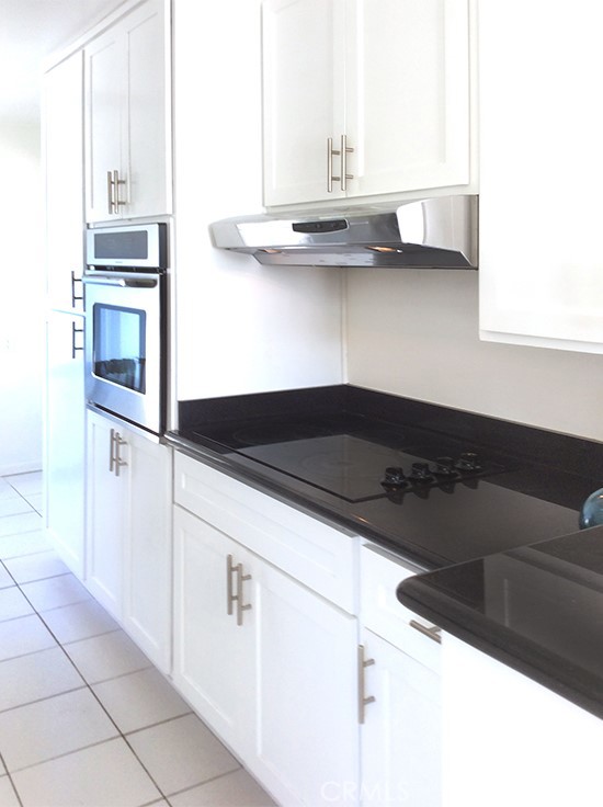 Detail Gallery Image 13 of 25 For 811 6th St #305,  Santa Monica,  CA 90403 - 3 Beds | 2 Baths