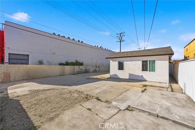 Detail Gallery Image 6 of 33 For 1118 E 77th, Los Angeles,  CA 90001 - 2 Beds | 1 Baths