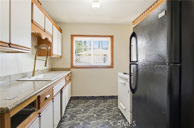 Detail Gallery Image 14 of 36 For 481 20th St, San Bernardino,  CA 92405 - 2 Beds | 2 Baths