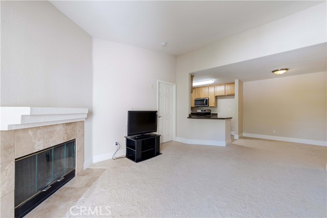Detail Gallery Image 4 of 20 For 2400 Del Mar Way #207, Corona,  CA 92882 - 2 Beds | 2 Baths