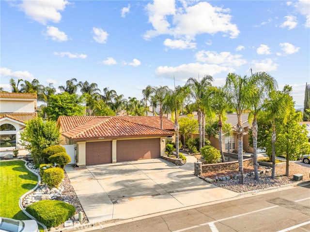 Detail Gallery Image 4 of 62 For 23231 Canyon Lake Dr, Canyon Lake,  CA 92587 - 3 Beds | 2 Baths
