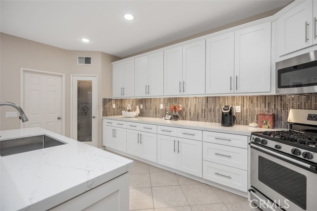 Detail Gallery Image 16 of 60 For 29 Roseville, Irvine,  CA 92602 - 4 Beds | 2/1 Baths