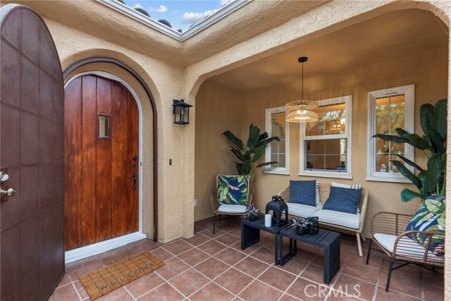 Detail Gallery Image 5 of 46 For 2928 11th, Los Angeles,  CA 90018 - 3 Beds | 2 Baths