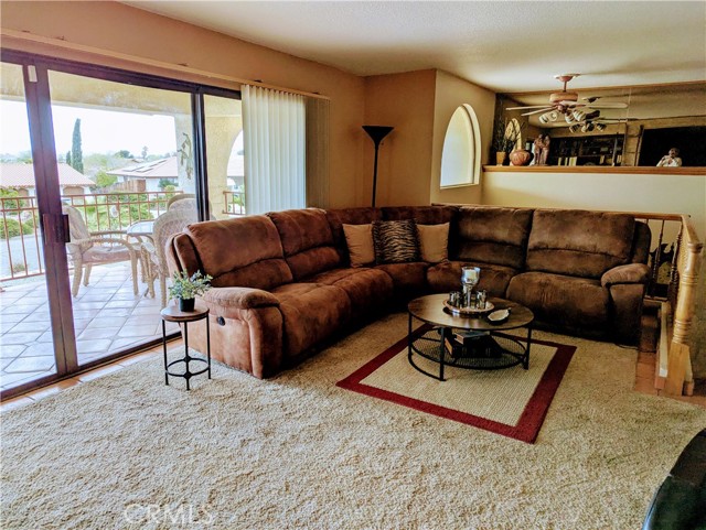 16407 Koda Road, Apple Valley CA: https://media.crmls.org/medias/92734467-fd3b-480f-afef-3280a35ef806.jpg