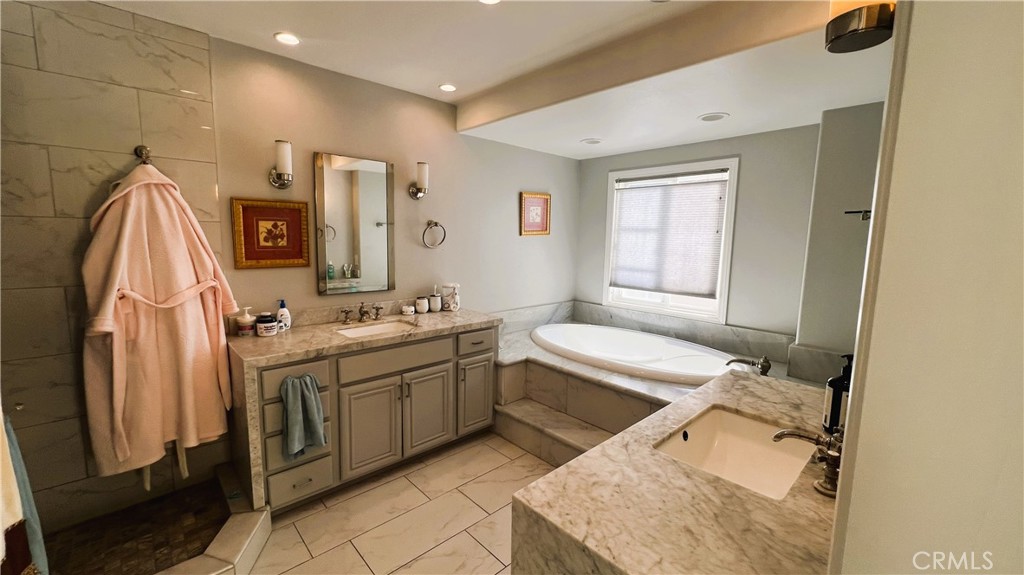 MLS #OC26150049 image #13