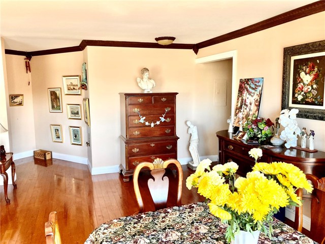 Dining area facing the entrance to the unit