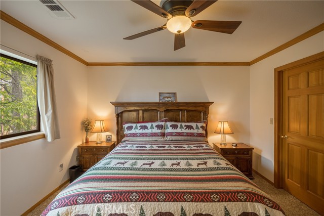 Detail Gallery Image 29 of 35 For 414 Pioneer Rd, Lake Arrowhead,  CA 92352 - 4 Beds | 2 Baths