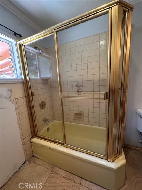 15926 Napa Street, North Hills CA: https://media.crmls.org/medias/9274c0ed-f749-49f5-a4c4-cc4eaa36f8e0.jpg