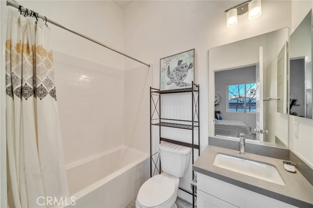 Detail Gallery Image 21 of 32 For 273 W 8th St, San Pedro,  CA 90731 - 4 Beds | 3/1 Baths