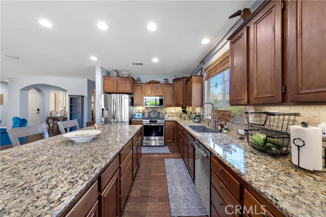 Detail Gallery Image 14 of 62 For 28012 Windjammer Ct, Menifee,  CA 92585 - 3 Beds | 3/1 Baths