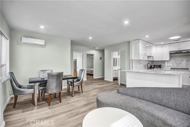 Detail Gallery Image 7 of 32 For 12811 Oaks Avenue, Chino,  CA 91710 - 6 Beds | 3 Baths