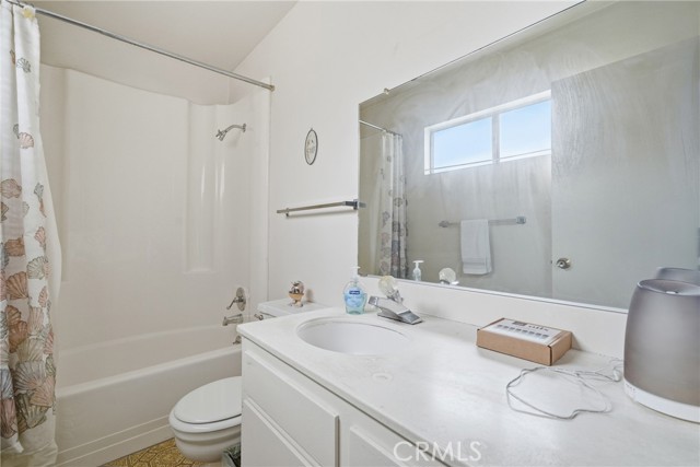 Detail Gallery Image 20 of 42 For 429 Carnation Ave, Corona Del Mar,  CA 92625 - 5 Beds | 5 Baths