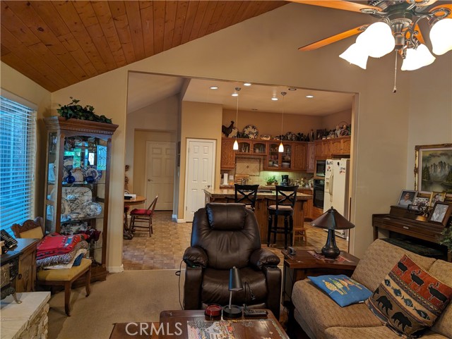 Detail Gallery Image 10 of 49 For 53838 Dogwood Creek Dr, Bass Lake,  CA 93604 - 4 Beds | 2 Baths