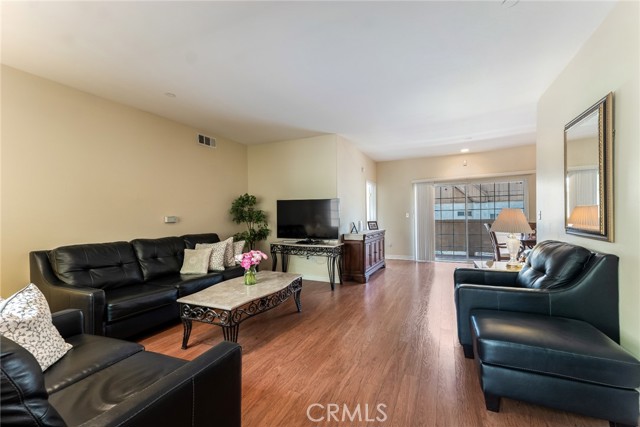 MLS# BB23111783