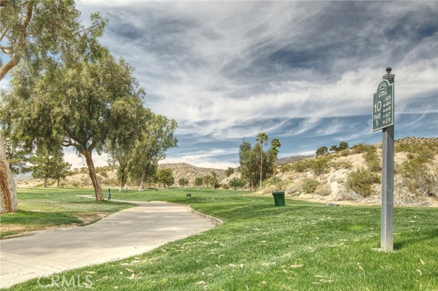 Image 27 of 32 For 9839 9839 Warwick Dr