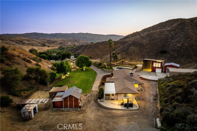 30300 Live Oak Canyon Road, Redlands CA: https://media.crmls.org/medias/9277d0fd-9c39-4e5c-af6e-ff356235f4dc.jpg