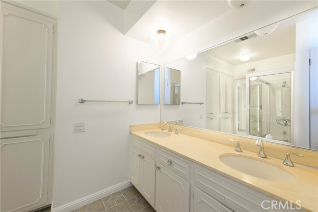 Detail Gallery Image 27 of 32 For 16123 Hartsook St, Encino,  CA 91436 - 4 Beds | 3/1 Baths