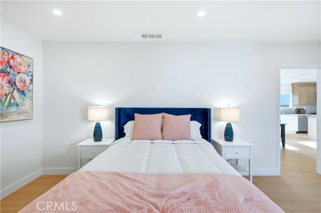 Detail Gallery Image 27 of 51 For 5104 8th Ave, Los Angeles,  CA 90043 - 4 Beds | 3 Baths