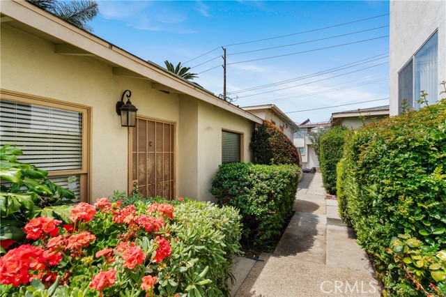 1900 Vanderbilt Lane, Redondo Beach CA: https://media.crmls.org/medias/92783c53-3524-4caa-b8a6-38a6657f92f5.jpg