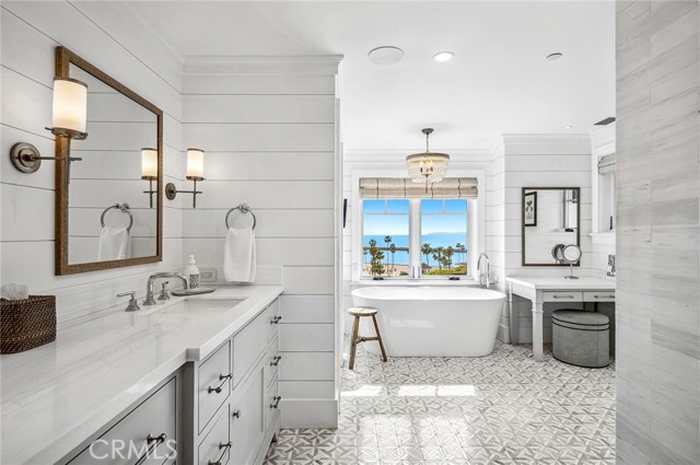 Detail Gallery Image 23 of 47 For 3000 Ocean Bld, Corona Del Mar,  CA 92625 - 5 Beds | 5/2 Baths
