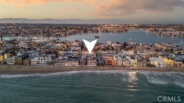 23 65th Place, Long Beach CA: https://media.crmls.org/medias/927846ef-511e-415c-84d3-c546fc2f639d.jpg