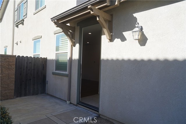 Detail Gallery Image 4 of 10 For 16413 Rosa Linda, Fontana,  CA 92336 - 1 Beds | 1 Baths